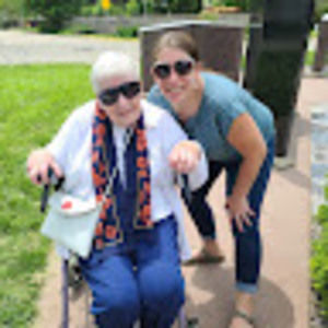 Meet your Posher, Caroline